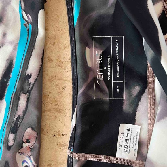 Gentrue Do bra and Do legging sold together - Picture 5 of 11